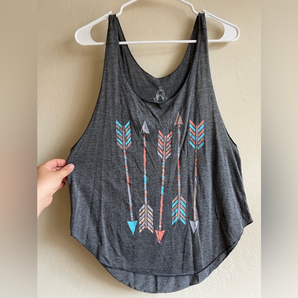 Arrow tank